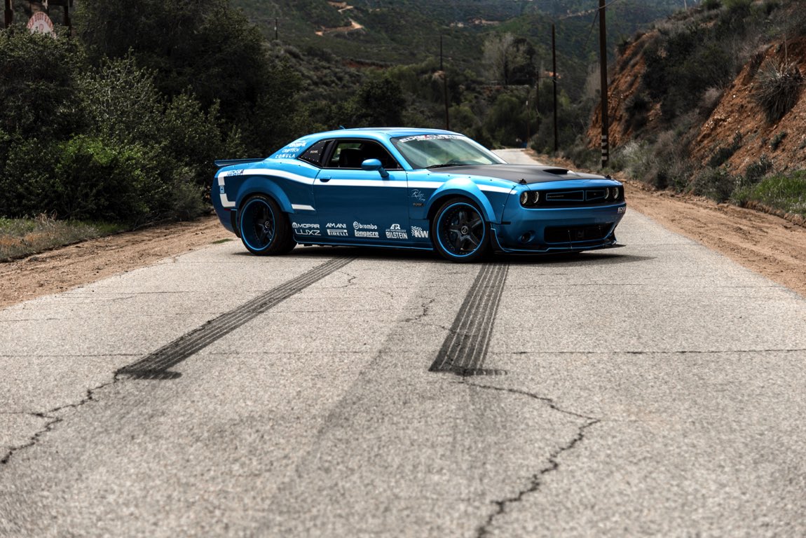 EDGE CUSTOMS Dodge Challenger R